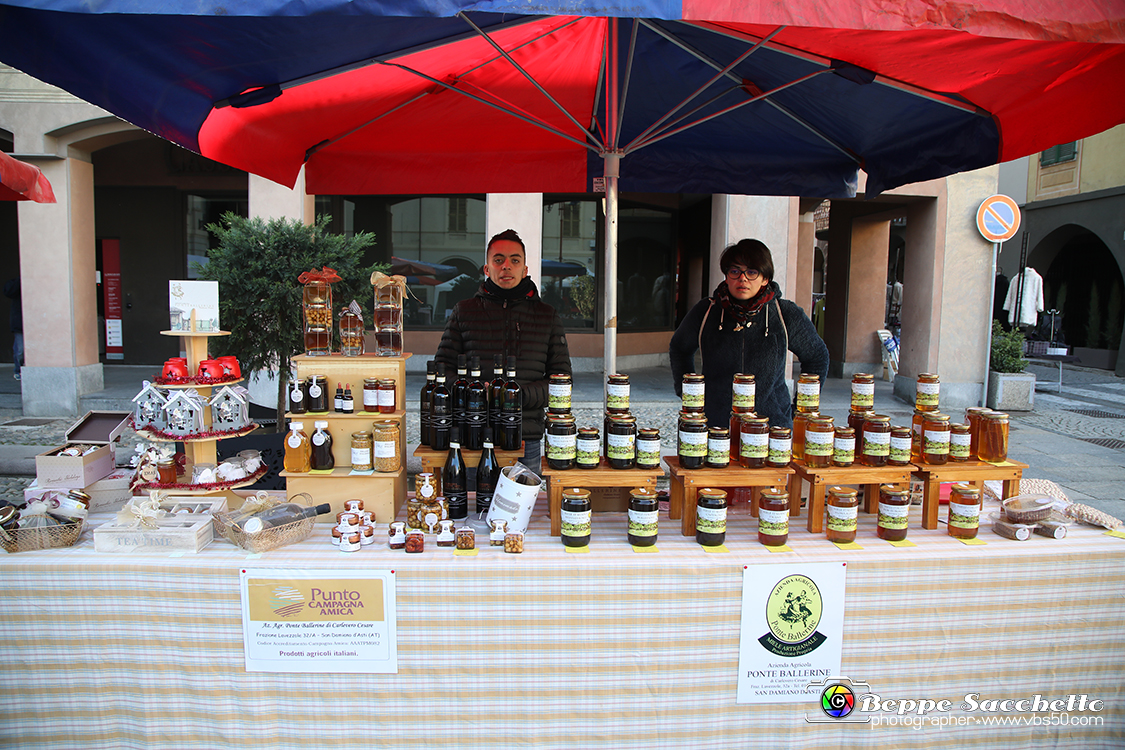 VBS_5475 - 10.ma Fiera Nazionale del Tartufo e Fiera dei Santi.jpg